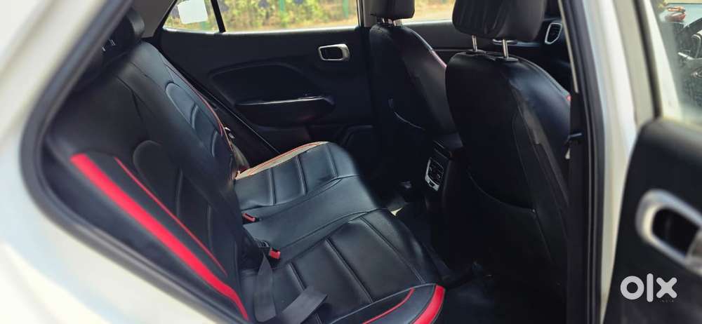 Hyundai Venue Sx Dual Tone Turbo, 2022, Petrol