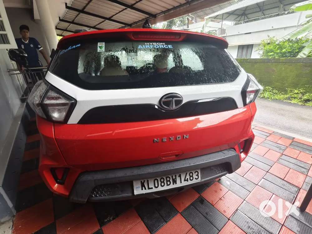 Tata Nexon Diesel 2020 December With Sunroof