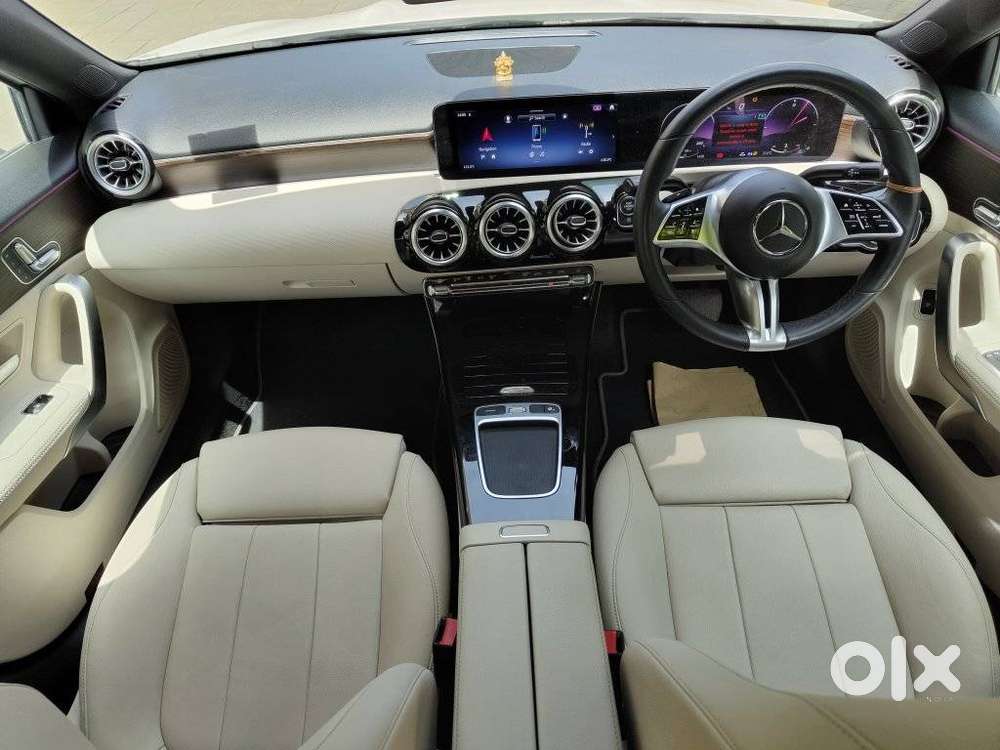 Mercedes-benz A-class Limousine 200, 2024, Petrol