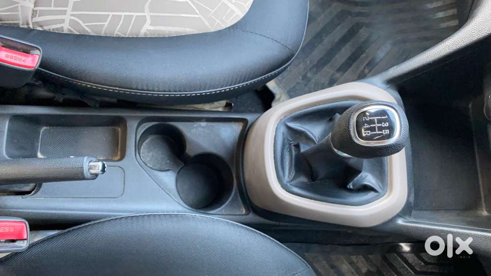Hyundai Grand I10 Sportz 1.2 Kappa Vtvt, 2015, Petrol