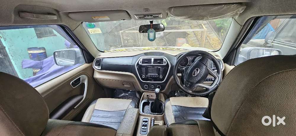 Mahindra Tuv 300 2016