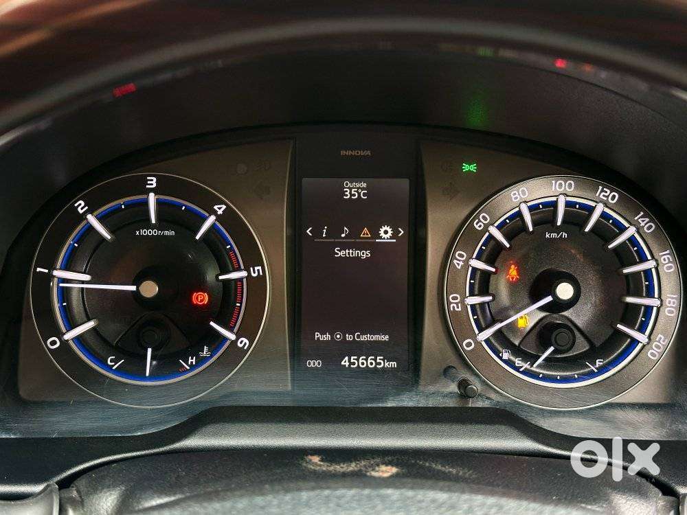 Toyota Innova Crysta 2.4 V 8 Str, 2021, Diesel