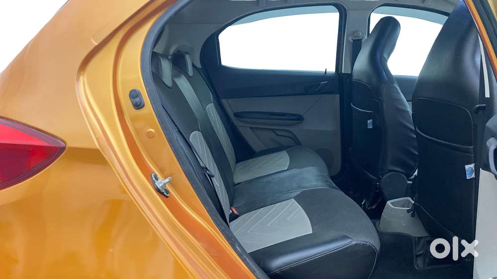 Tata Tiago 1.2 Revotron Xm, 2018, Petrol