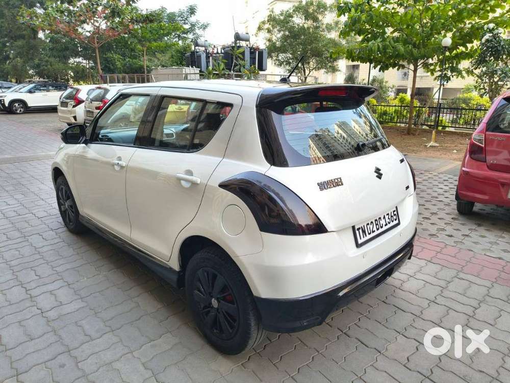 Maruti Suzuki Swift Zdi Plus, 2015, Diesel