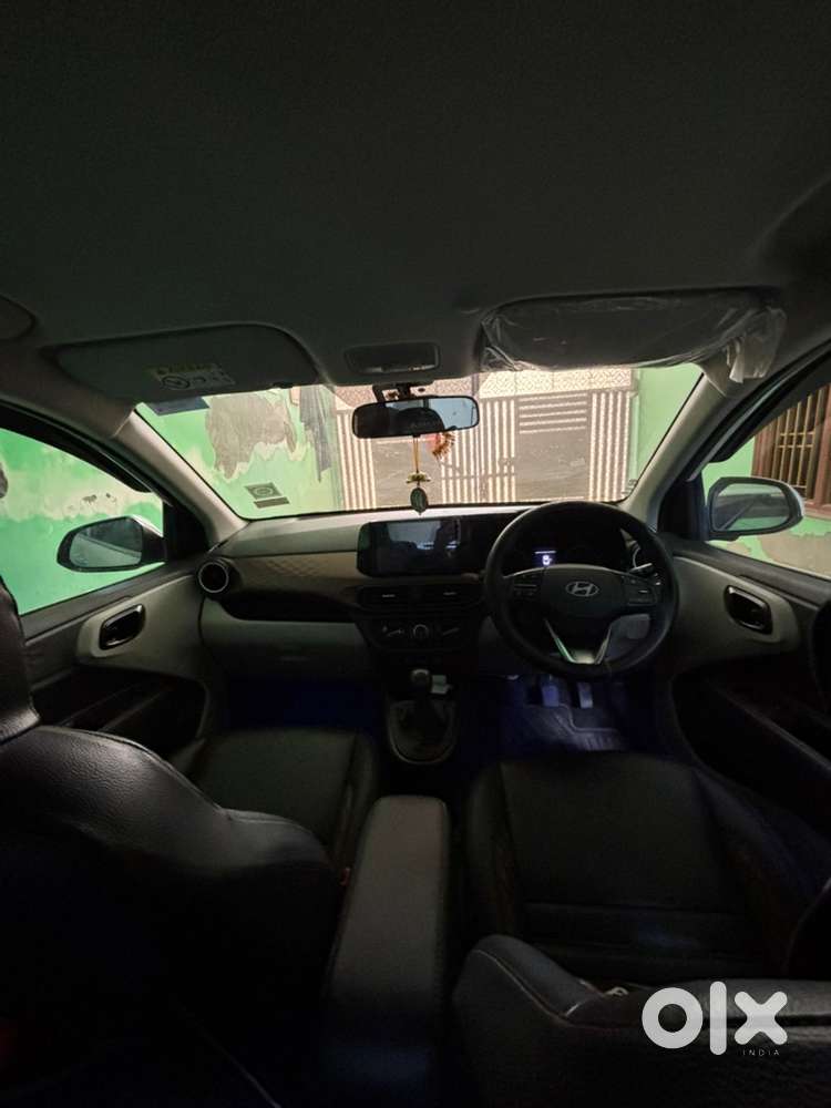 Hyundai Aura Petrol Manual 2025