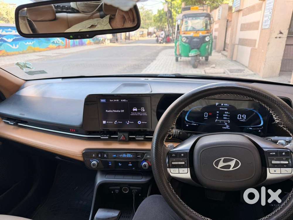 Hyundai Petrol Automatic 2023 Car