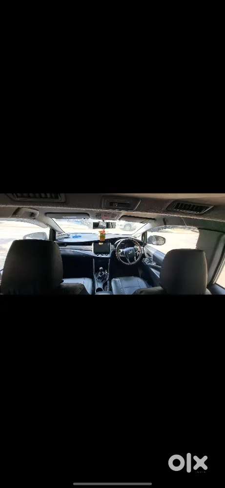 Toyota Innova Crysta 2018 Diesel 284000 Km Driven