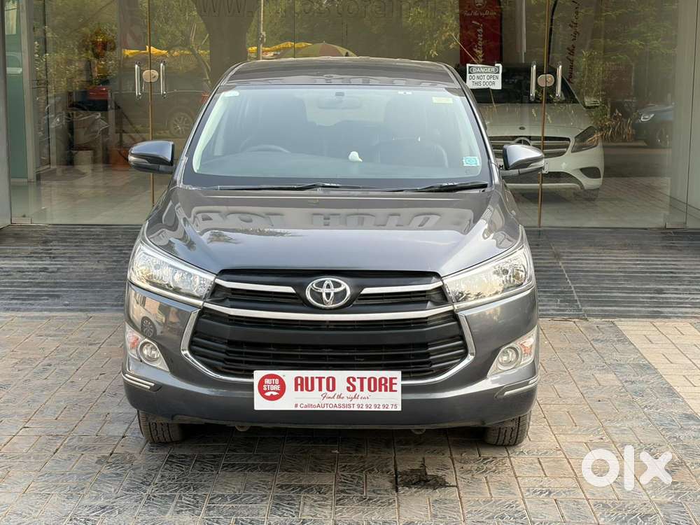 Toyota Innova Crysta [2016-2020] 2.4 Gx At 8 Str, 2017, Diesel