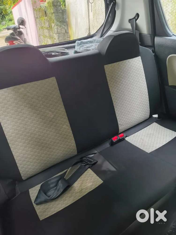 Maruti Suzuki Alto Lxi Petrol 2022(under Warranty)