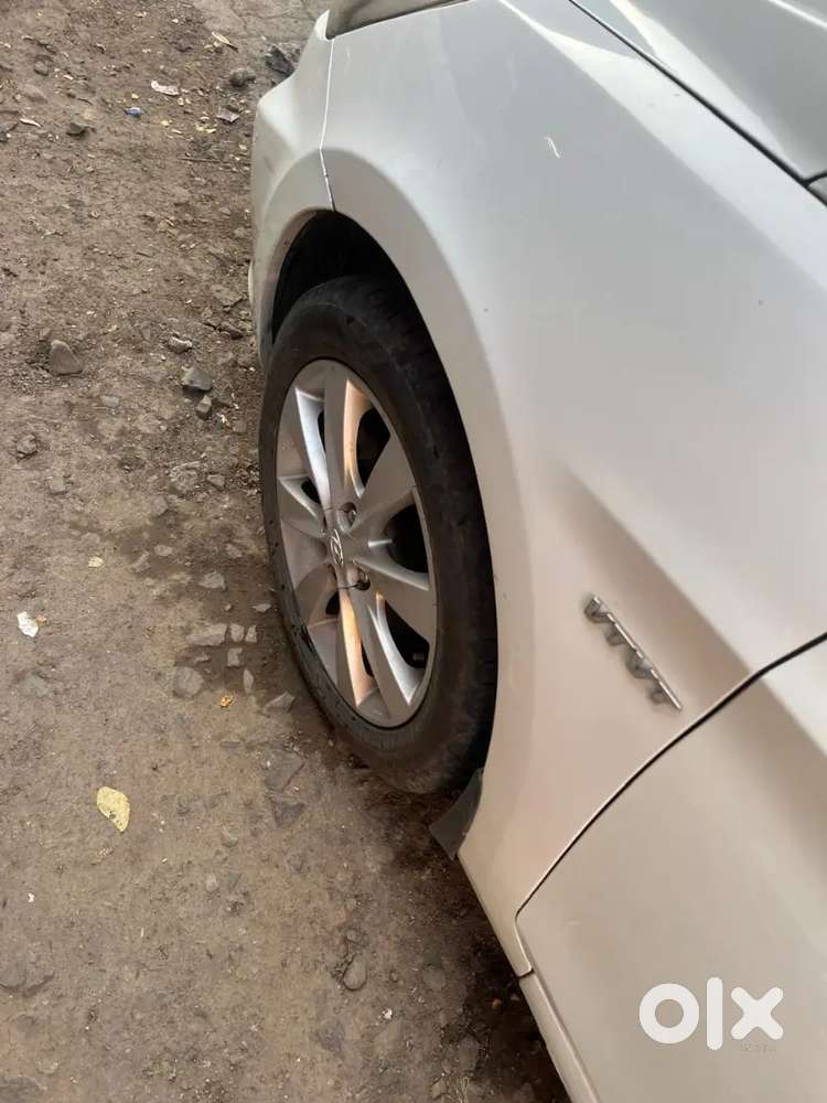 Hyundai Verna 2012 Petrol 120000 Km Driven