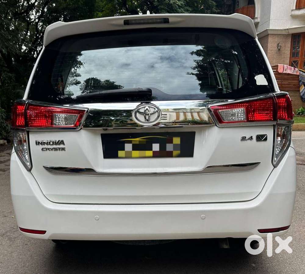 Toyota Innova Crysta 2.4 V, 2016, Diesel