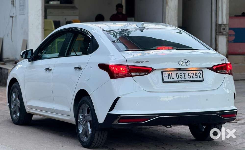 Hyundai Verna 1.5 Sx Petrol Mt, 2023, Petrol