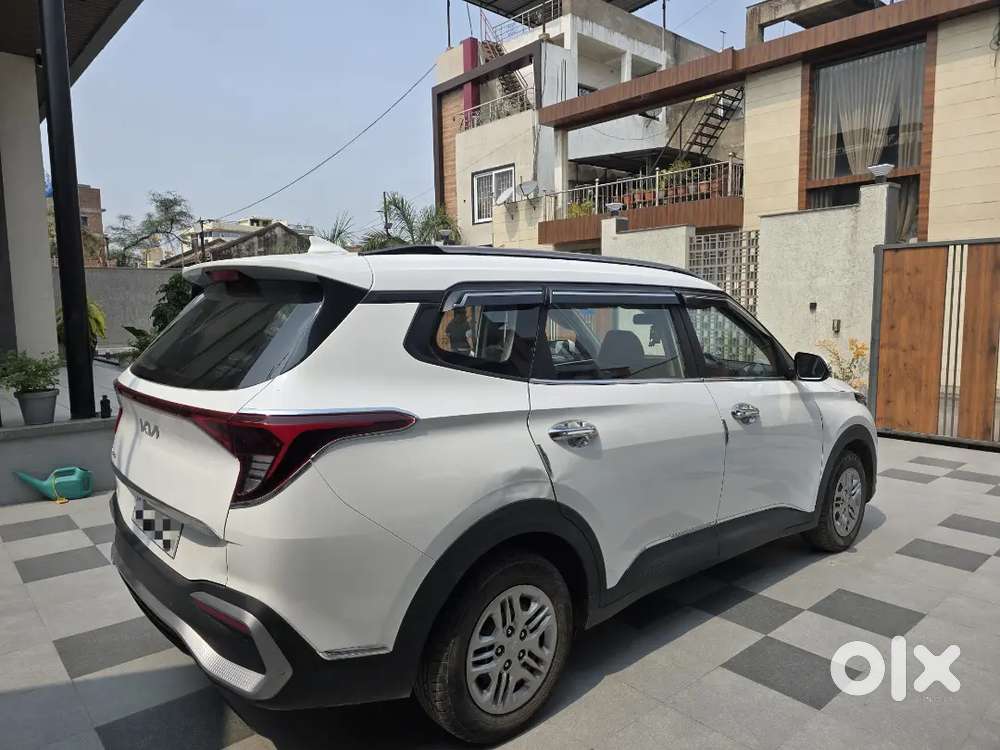 Kia Carens 2024 Model White Color Brand New Condition