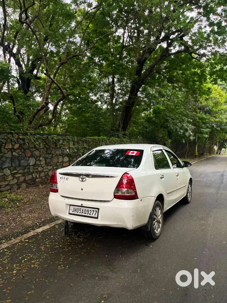 Toyota Etios Sportivo 2012
