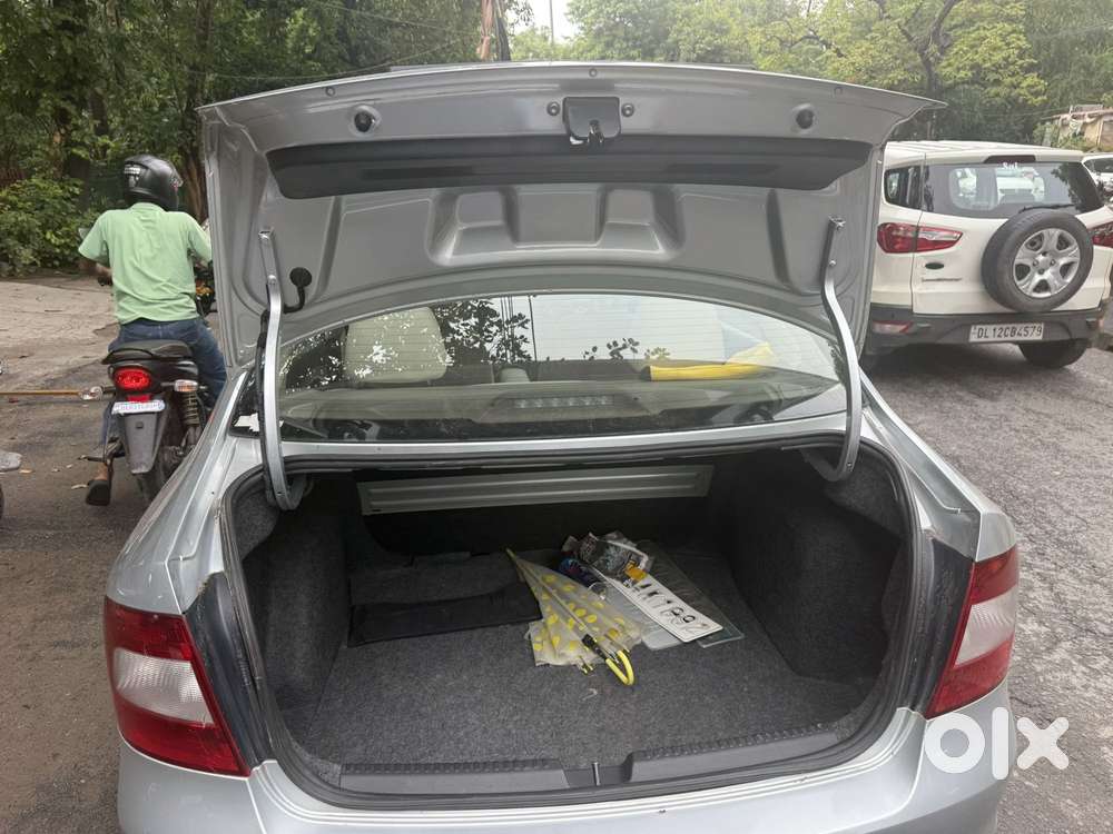 Skoda Rapid 1.6 Mpi At Elegance, 2015, Petrol