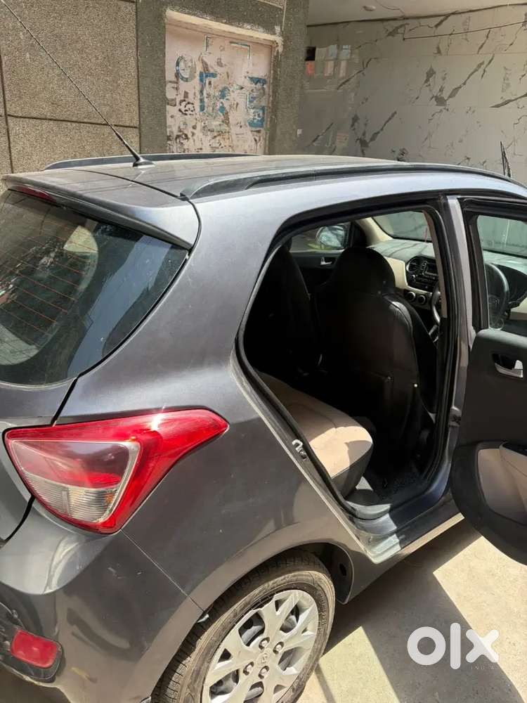 Hyundai Grand I10 Sportz 2016 Variant