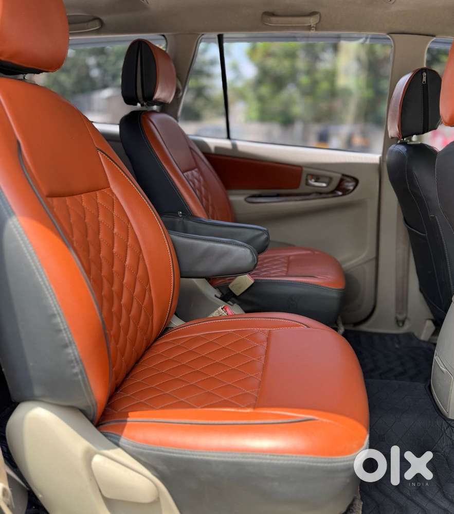 Toyota Innova 2.5 Ev Ps 7 Str Bs-iii, 2012, Diesel