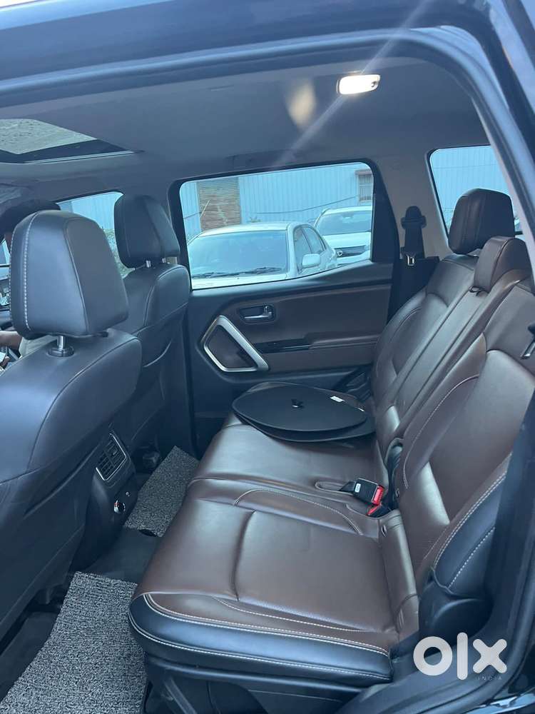 Mahindra Scorpio-n 2.2 Z8 Diesel At 7 Str, 2023, Diesel