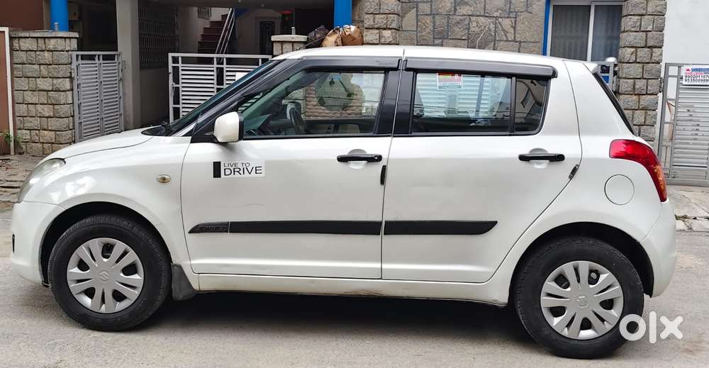 Maruti Suzuki Swift Vxi Optional, 2011, Petrol