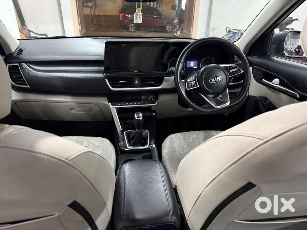 Kia Seltos 2020 Sunroof Variant Petrol Well Maintained