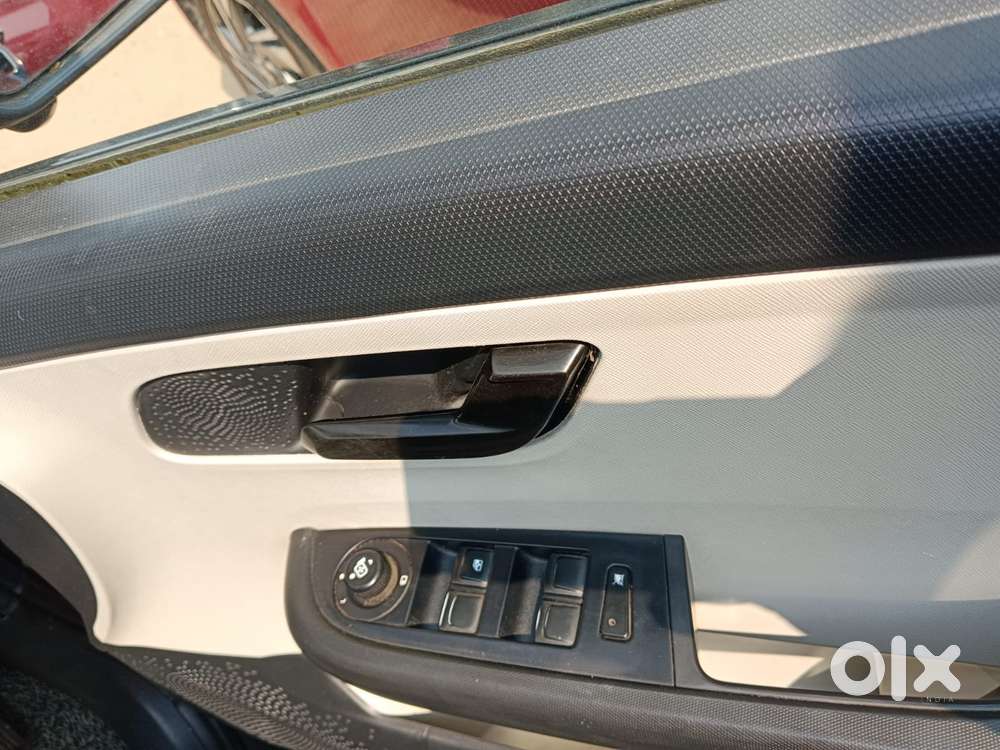 Tata Altroz 1.2 Xm Plus, 2021, Petrol