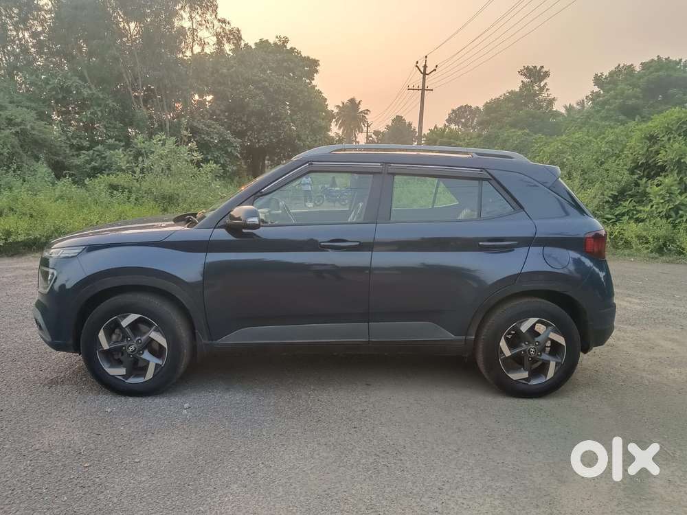 Hyundai Venue, 2021, Petrol