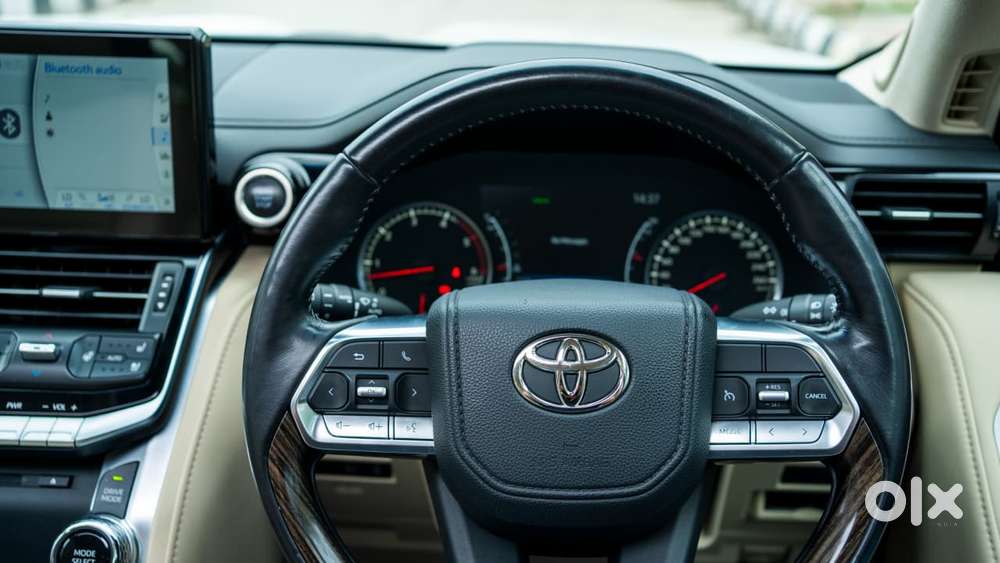 Toyota Land Cruiser 3.3 Zx Diesel, 2023, Diesel