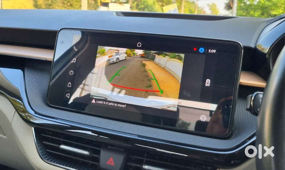 Skoda Slavia Style 1.0l Tsi At, 2022, Petrol