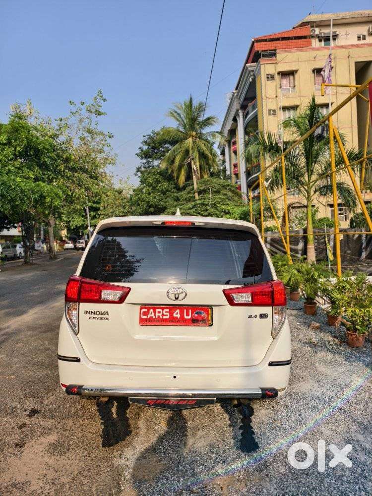 Toyota Innova Crysta 2.4 G Mt 8s, 2018, Diesel