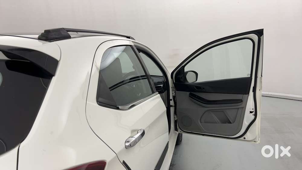 Tata Tiago 1.2 Revotron Xt Option, 2023, Petrol