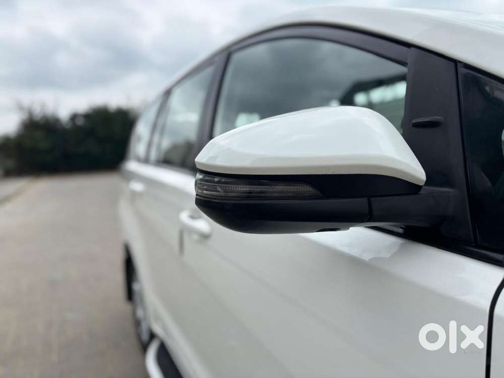 Toyota Innova Crysta 2.4 G Mt 7 Str, 2020, Diesel