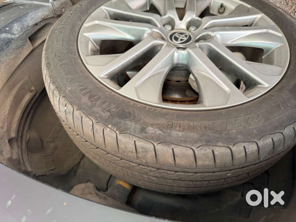 Toyota Innova Hycross 2023 Petrol 19000 Km Driven