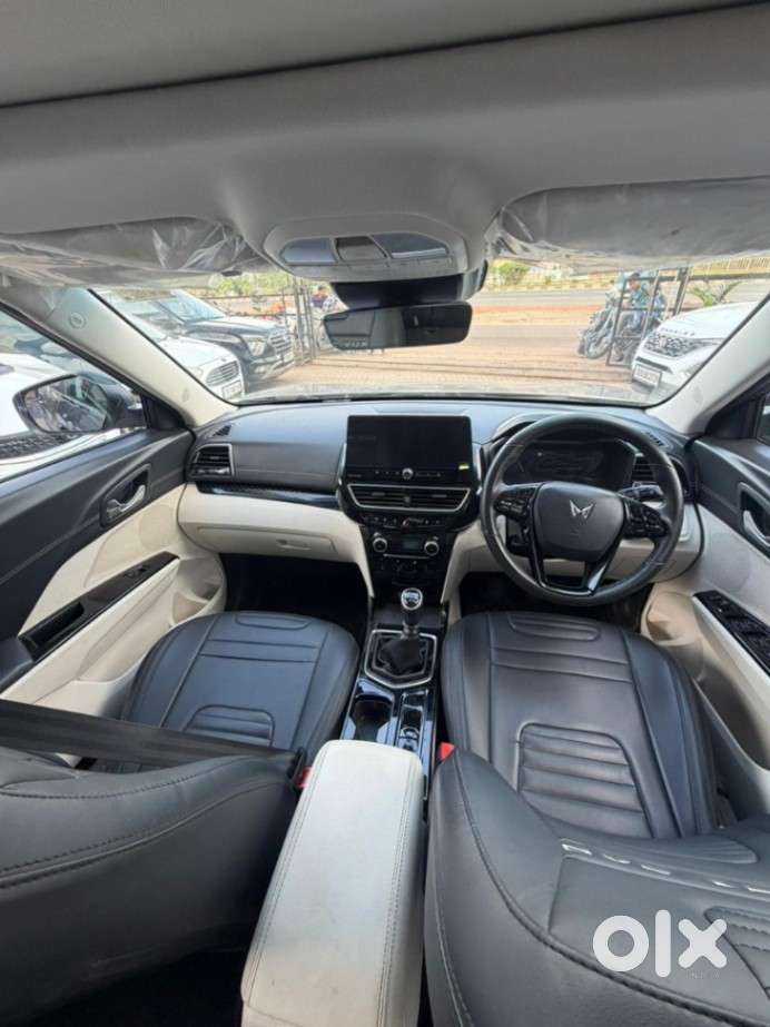 Mahindra Xuv 3xo Ax7l Diesel Mt, 2024, Diesel