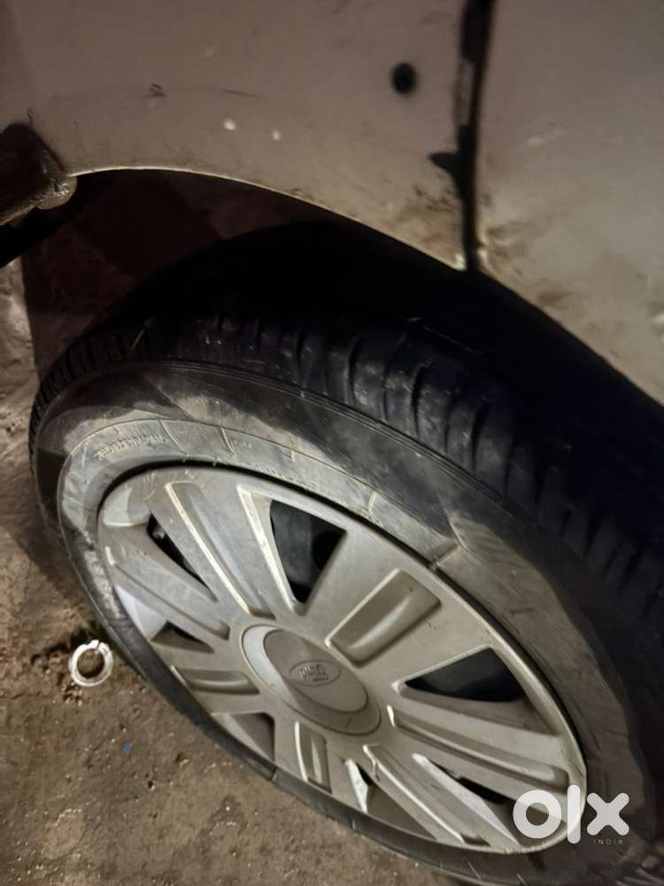 Ford Figo Petrol 2011