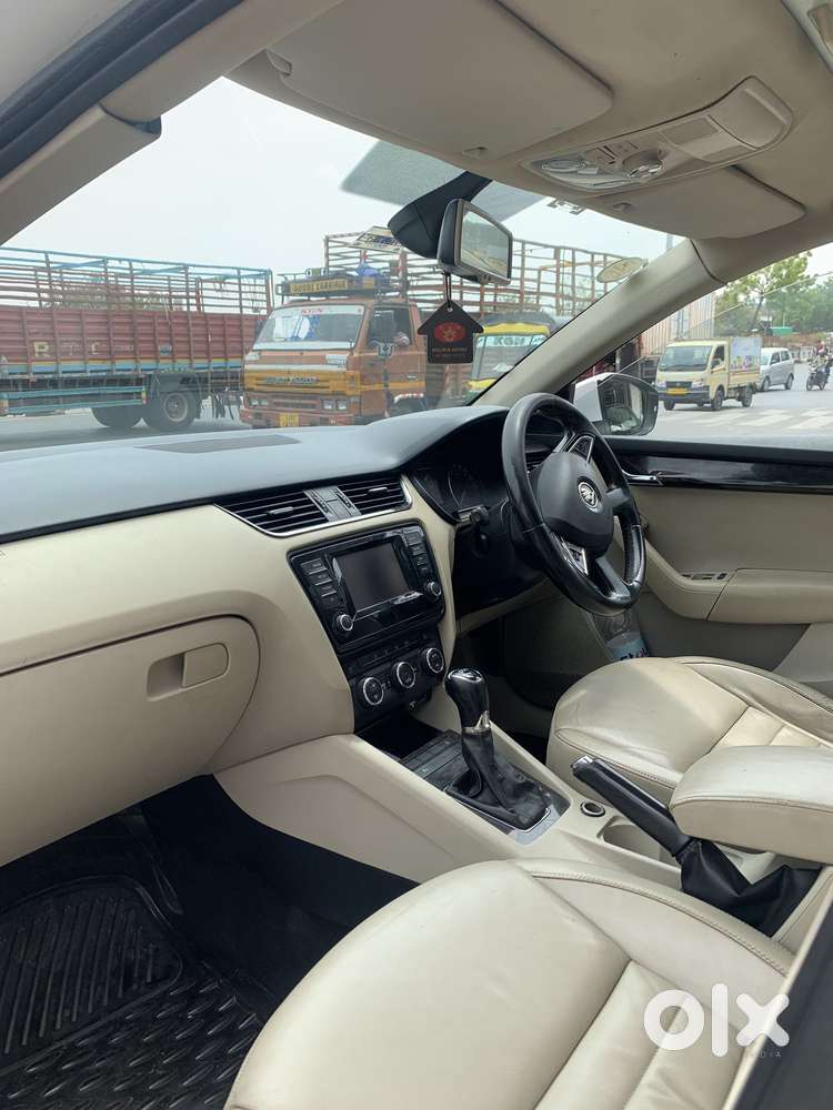 Skoda Octavia Elegance 2.0 Tdi At, 2014, Diesel