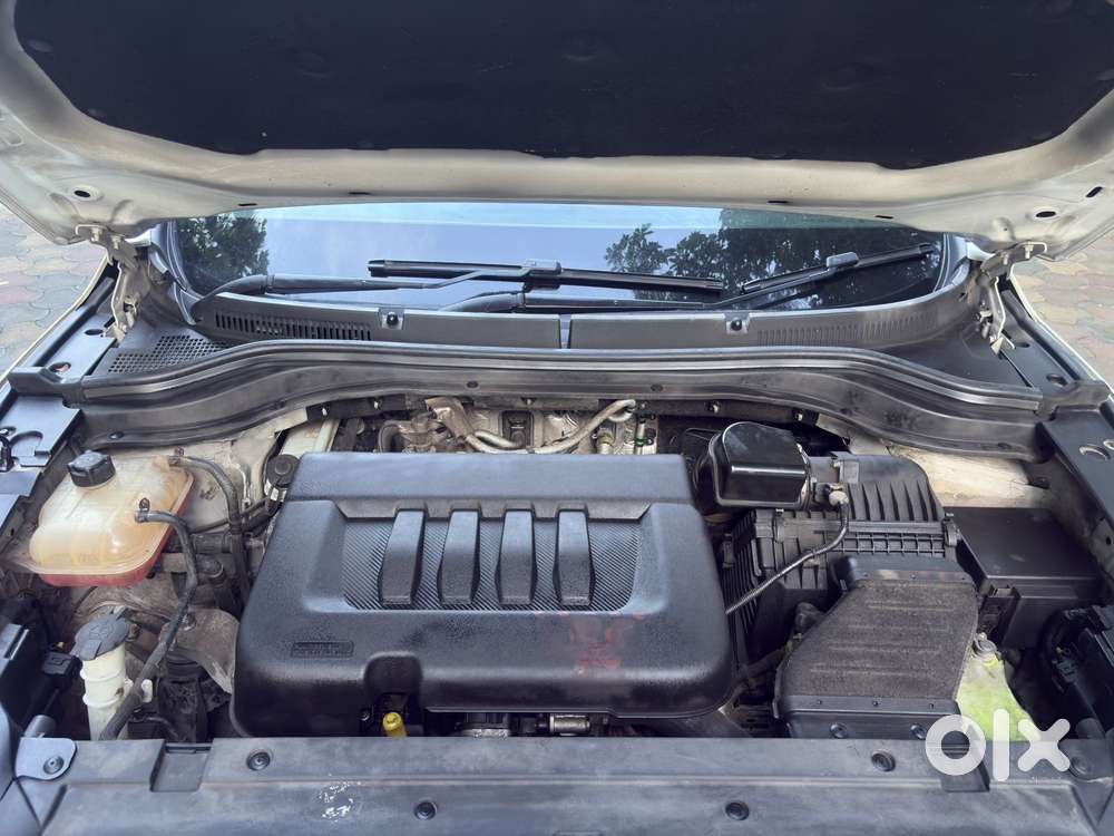 Mahindra Xuv700 2.2 Ax 7 Diesel At Luxury Pack Str, 2022, Diesel