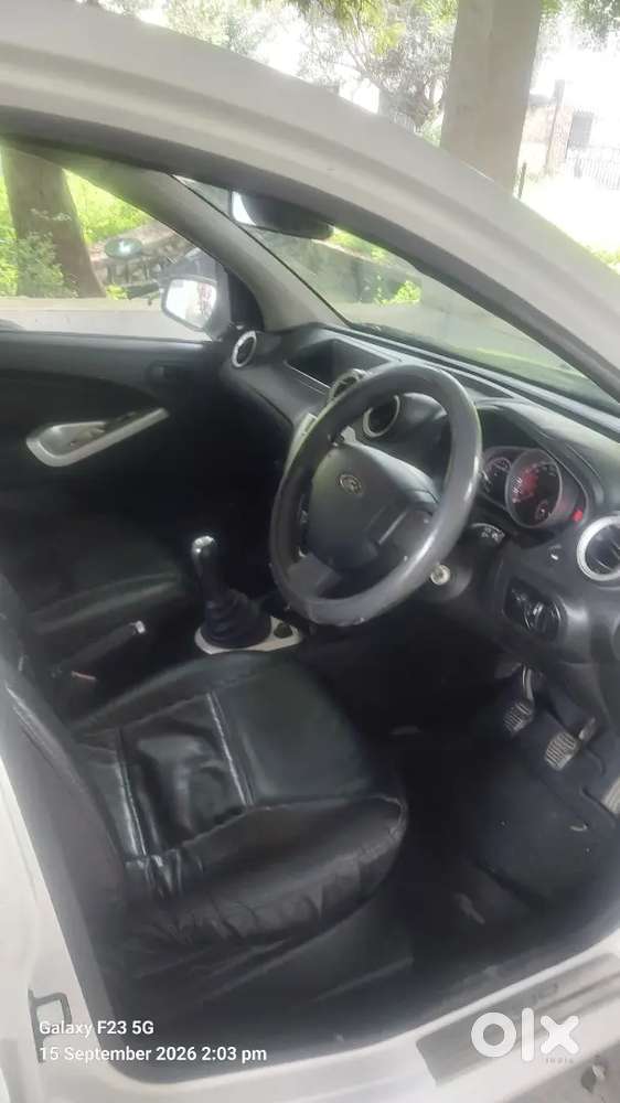 Ford Figo Zxi 1.2 Petrol 2012