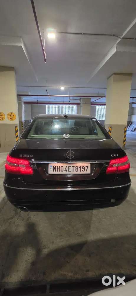 Mercedes-benz E-class 2011