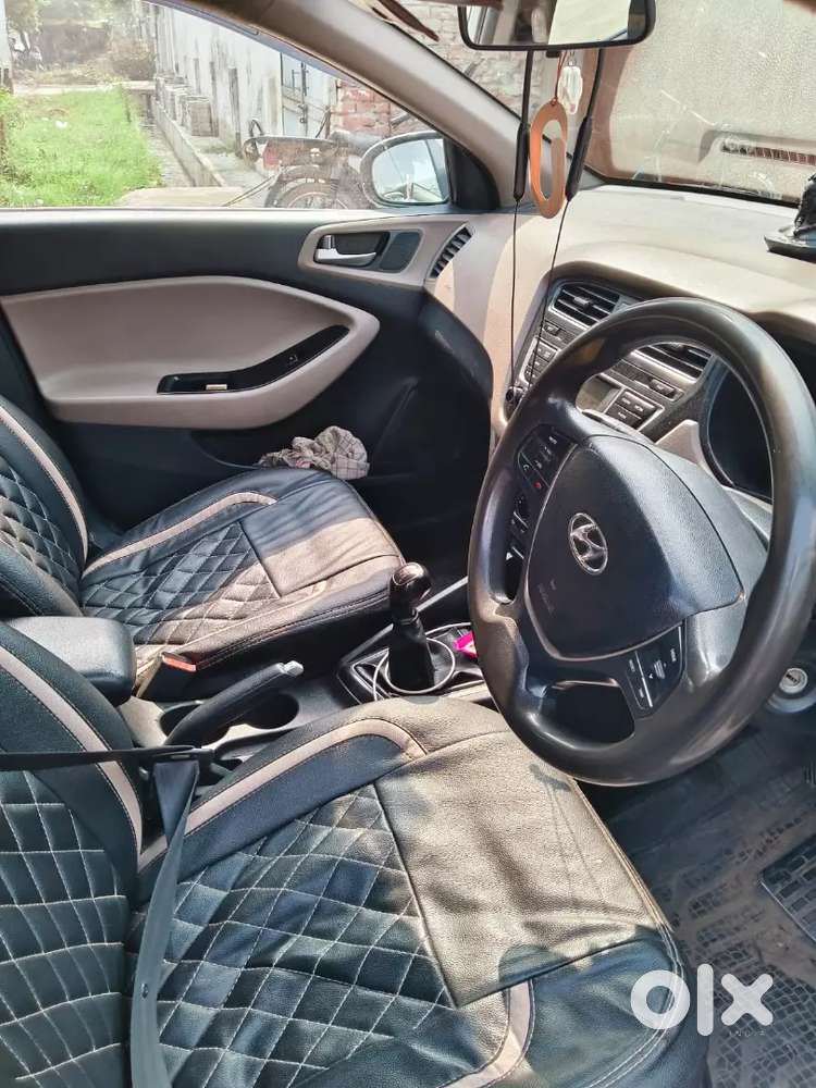 Acchi Gadi Hai Bahar Se Cng Lagi Hui Hai Rc Per Rc Per Chadhi Hui Hai