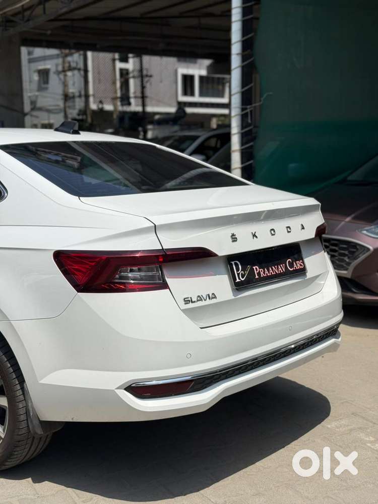 Skoda Slavia 1.0 Tsi Style At, 2022, Petrol