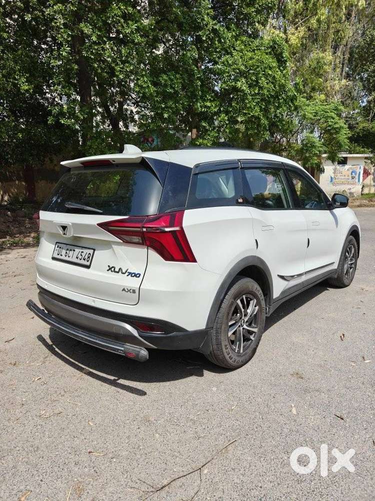 Mahindra Xuv700 2.0 Ax 5 Petrol Mt Str, 2023, Petrol
