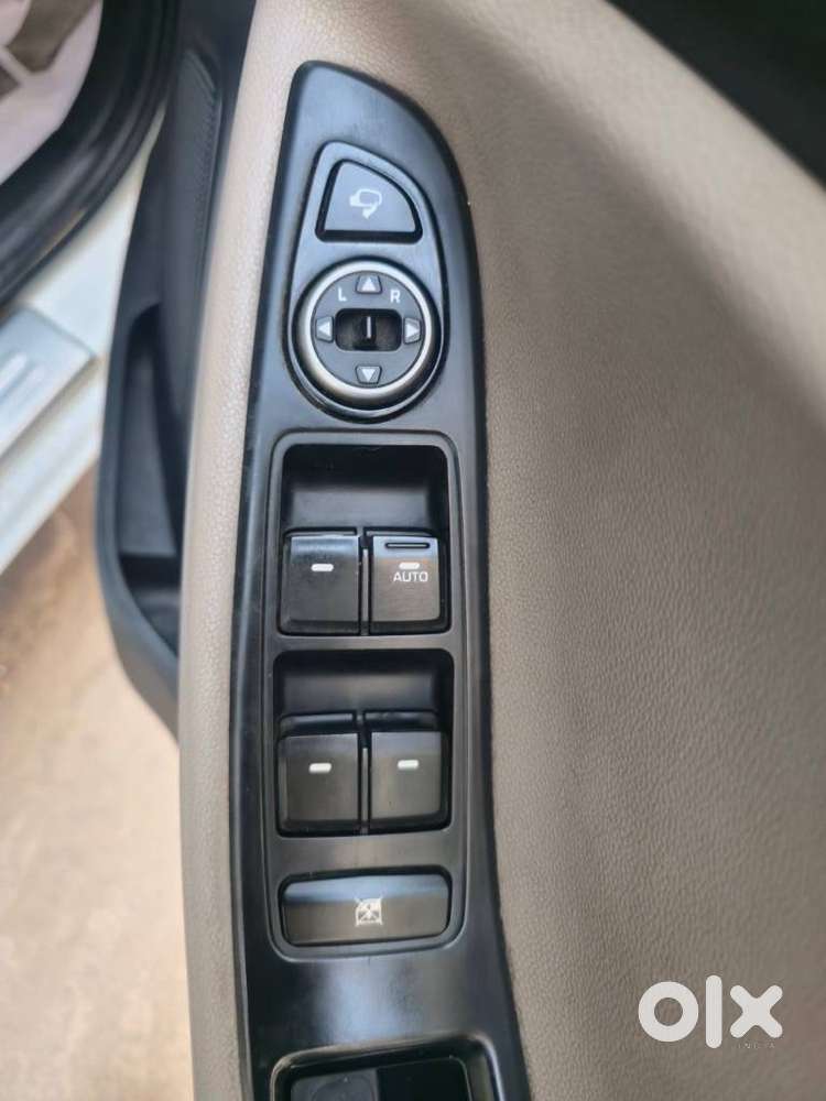 Hyundai Elite I20 Sportz (o) 1.2, 2015, Petrol