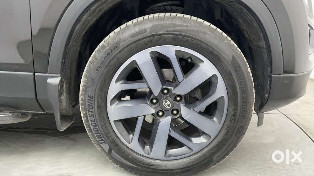 Tata Harrier Xz Plus Dark Edition, 2022, Diesel