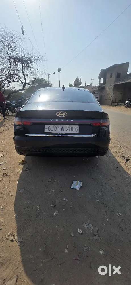 Hyundai Verna 2023 Petrol 35000 Km Driven