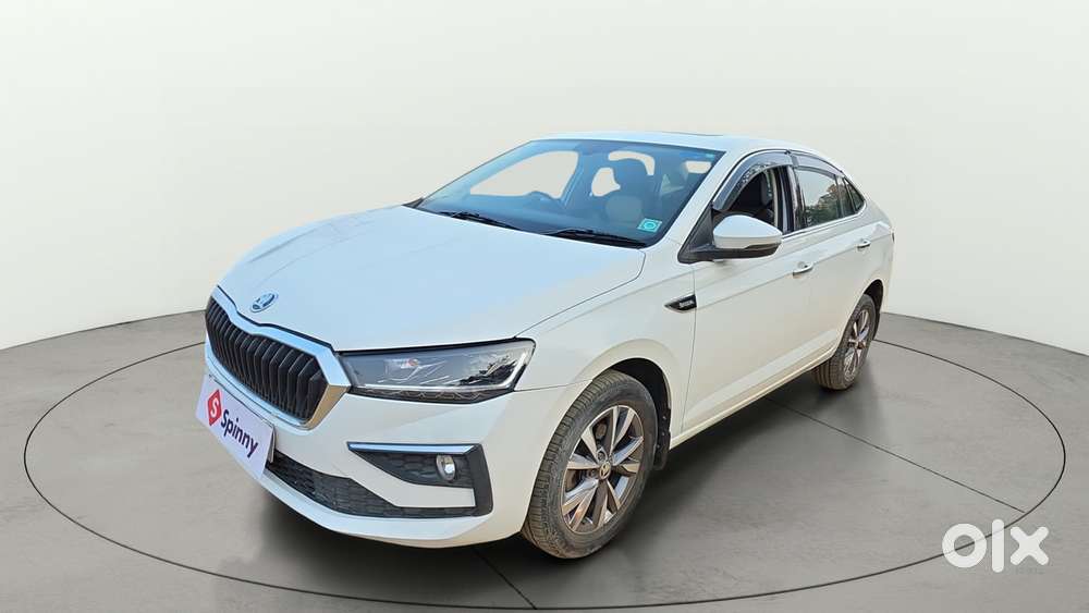 Skoda Slavia Style 1.0l Tsi Mt, 2022, Petrol