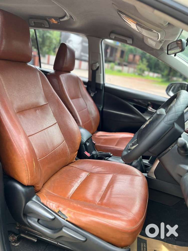 Toyota Innova Crysta 2.4 V, 2016, Diesel