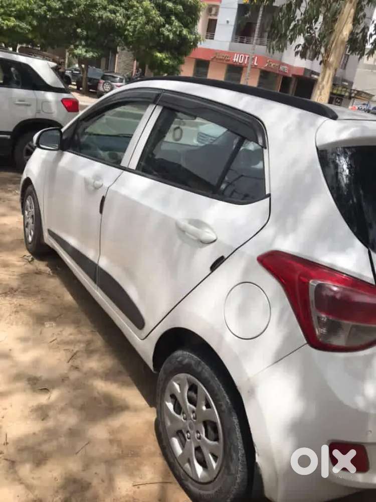 Hyundai Grand I10 2016 Diesel Well Maintained