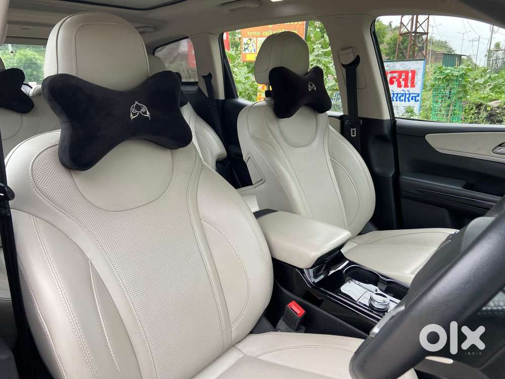 Mahindra Xuv700 2.2 Ax 7 Diesel Mt Luxury Pack Str, 2024, Diesel