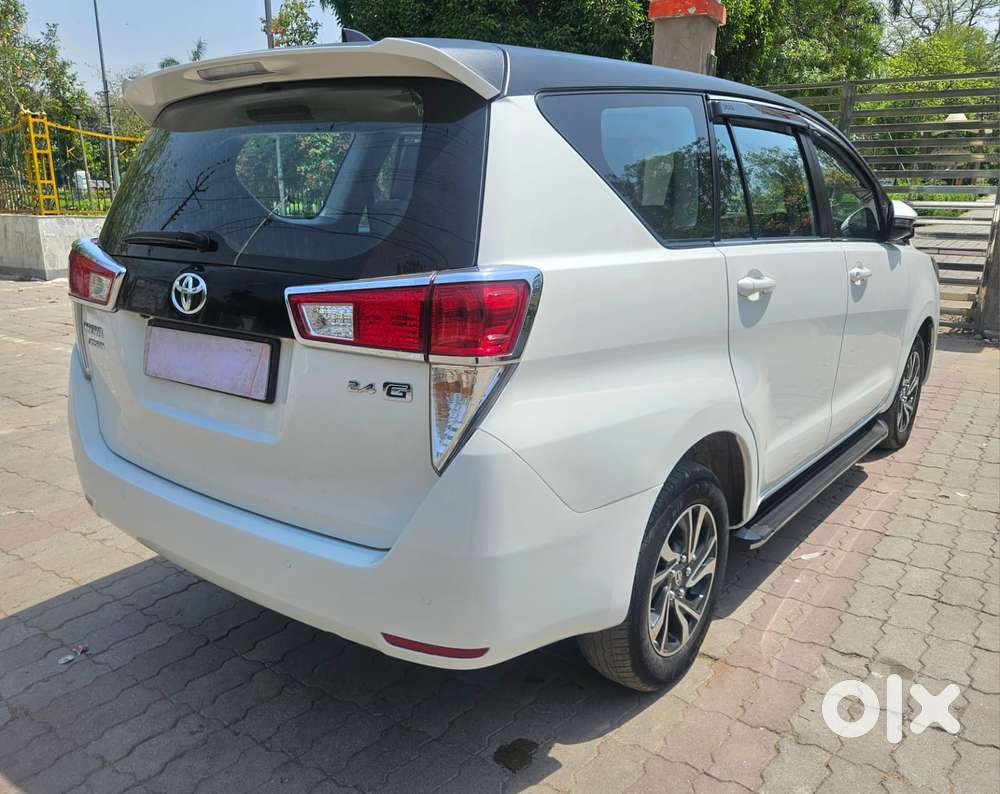 Toyota Innova Crysta 2.4 G Mt, 2024, Diesel