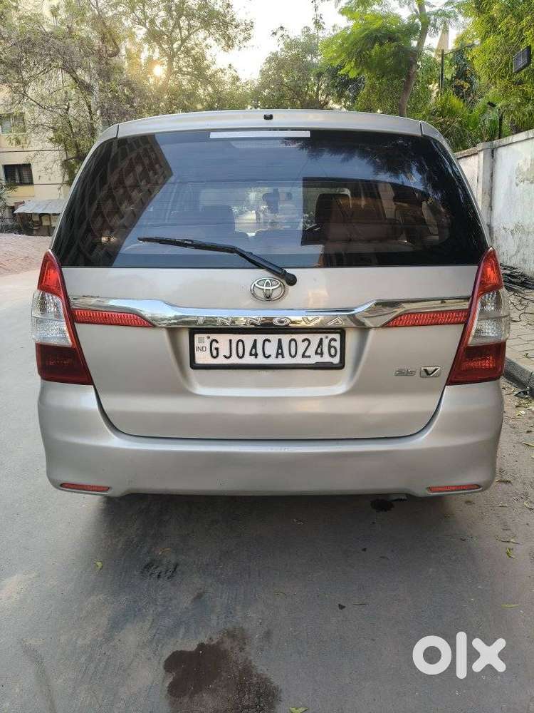 Toyota Innova 2.5 V 8 Str, 2013, Diesel